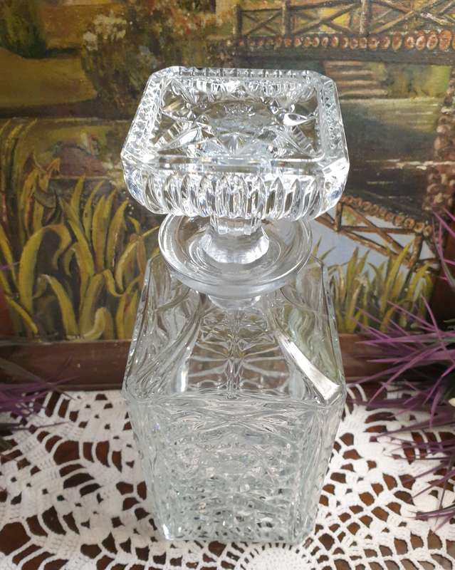 CRYSTAL DECANTER