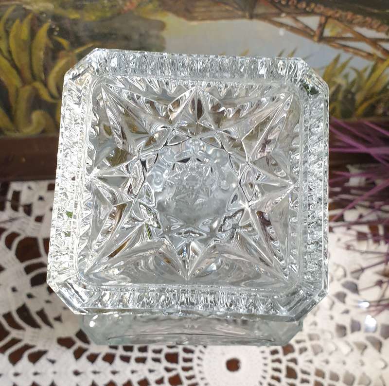 CRYSTAL DECANTER