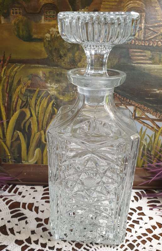 CRYSTAL DECANTER