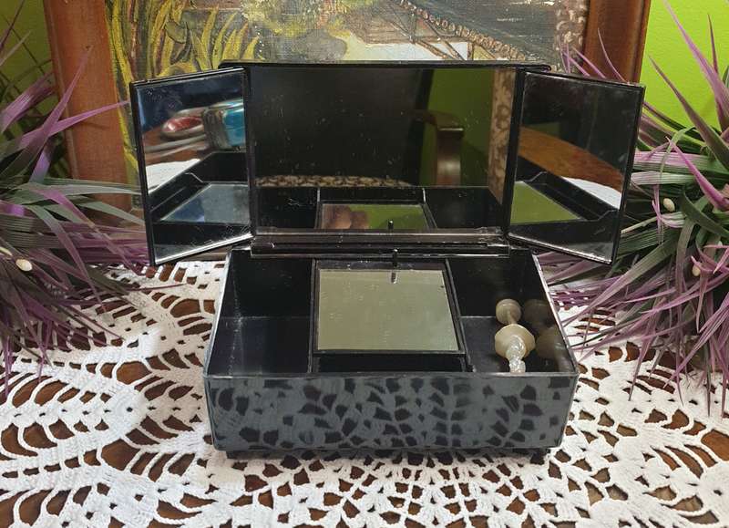 VINTAGE JEWLERY BOX | MUSICAL |