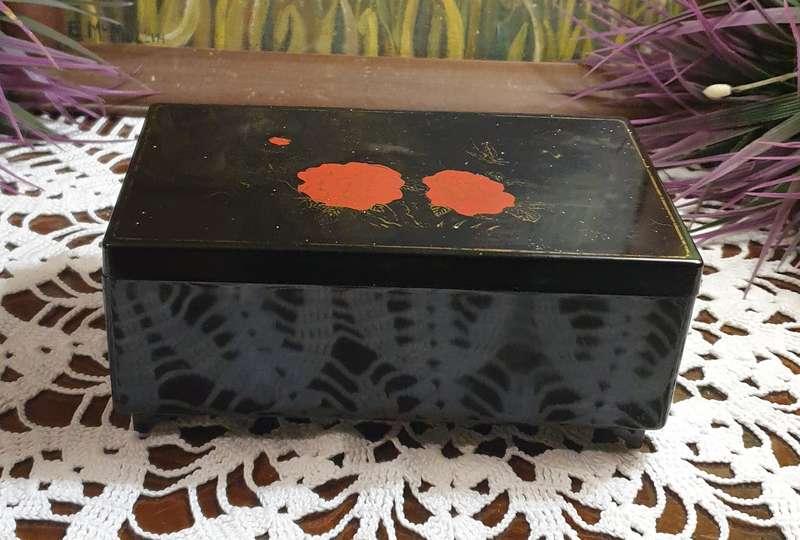 VINTAGE JEWLERY BOX | MUSICAL |