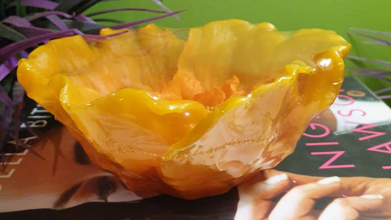 Wakiki Poppy Flower Floating Candle | Like New |
