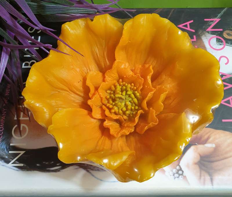 Wakiki Poppy Flower Floating Candle | Like New |