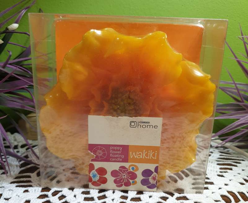 Wakiki Poppy Flower Floating Candle | Like New |