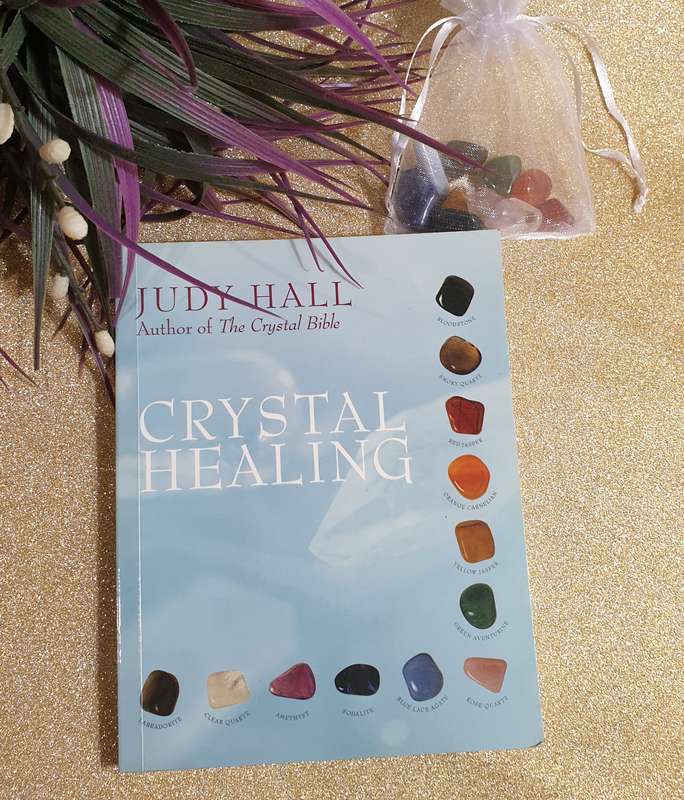 Crystal Healing  Judy Hall  | BOOK & CRYSTALS |