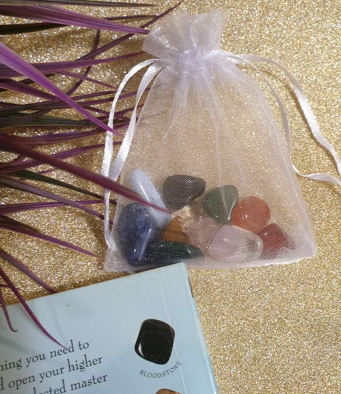 Crystal Healing  Judy Hall  | BOOK & CRYSTALS |