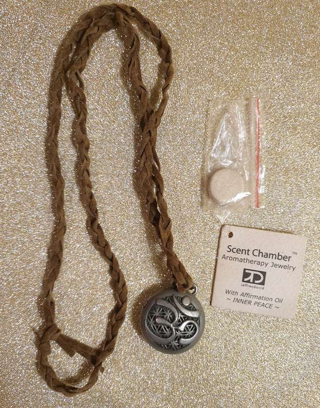 Essential oil Diffuser Necklace locket Pendant Jewelry