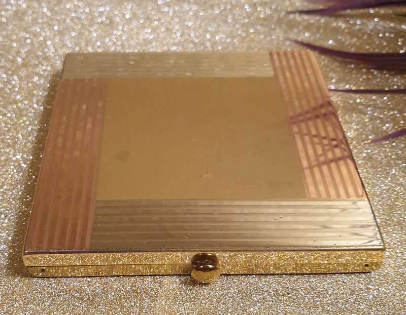 Vintage Compact WADSWORTH MADE IN THE USA MAKEUP COMPACT