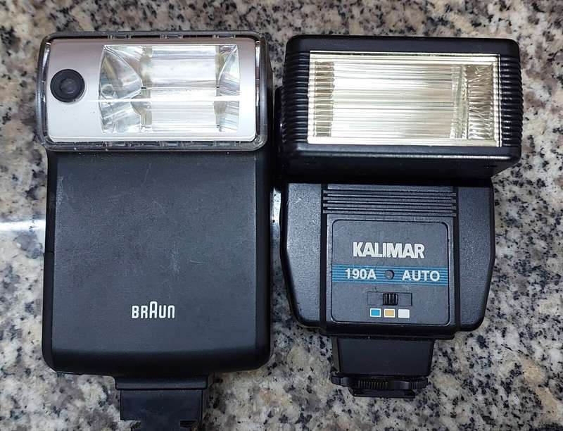 BRAUN AND KALIMAR FLASH FOR 35MM CAMERA  - WORKING TESTED.