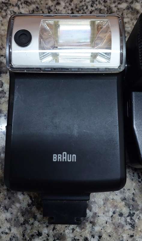 BRAUN AND KALIMAR FLASH FOR 35MM CAMERA  - WORKING TESTED.