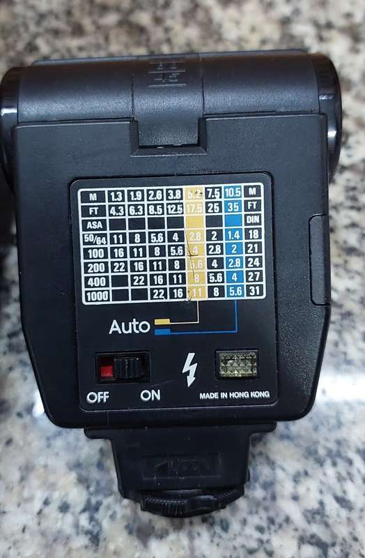 BRAUN AND KALIMAR FLASH FOR 35MM CAMERA  - WORKING TESTED.