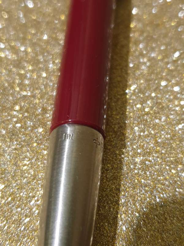 PARKER PEN MADE IN THE UK | NEEDS A NEW REFILL |