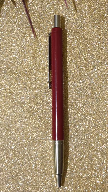 PARKER PEN MADE IN THE UK | NEEDS A NEW REFILL |