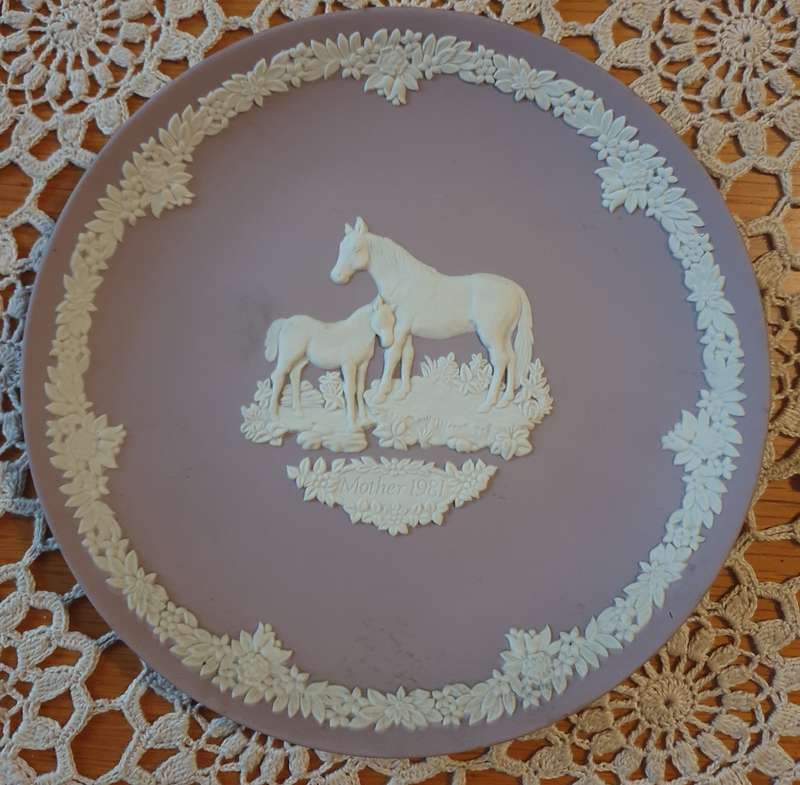 Vintage 1981 Wedgwood White on Lilac Jasperware Mother's Day Collectible Horse Plate