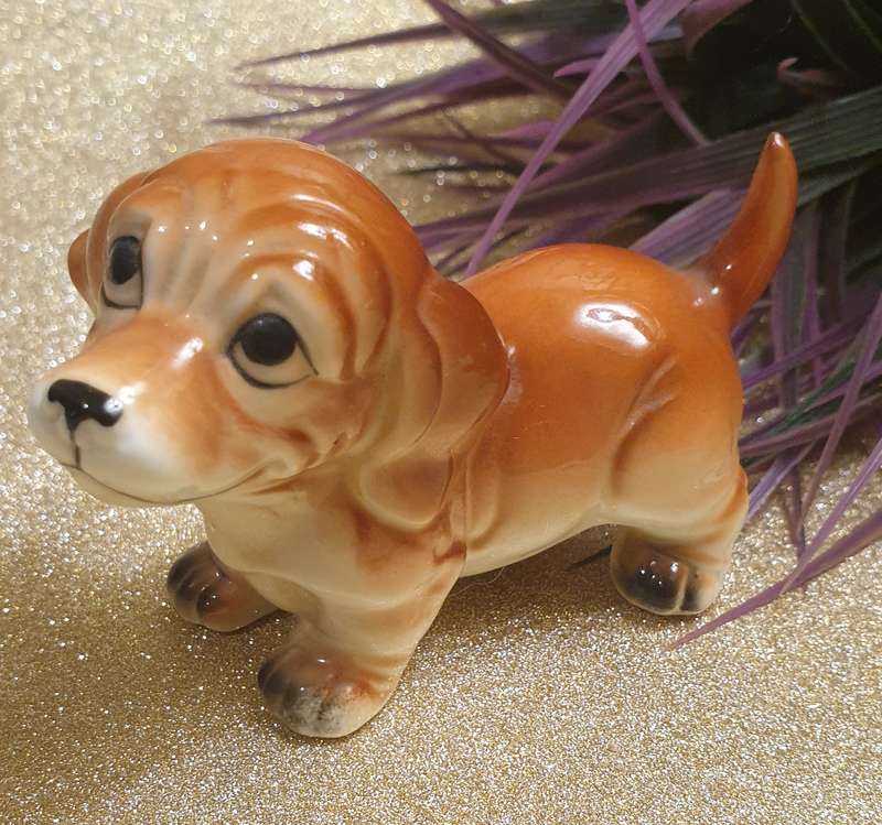 Vintage  Porcelain Glazed Daschund Weiner Dog Figurine Novelty Decor