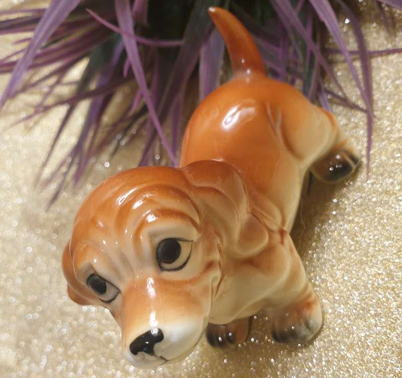 Vintage  Porcelain Glazed Daschund Weiner Dog Figurine Novelty Decor