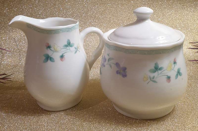 Regent bone china porcelain Milk Pourer with Sugar Bowl