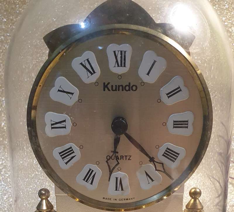 Kundo  Anniversary Clock Quartz Roman Numerals Plastic Dome