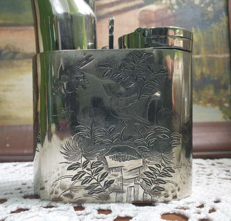 A Chinese white metal opium pipe | incomplete | 02 |