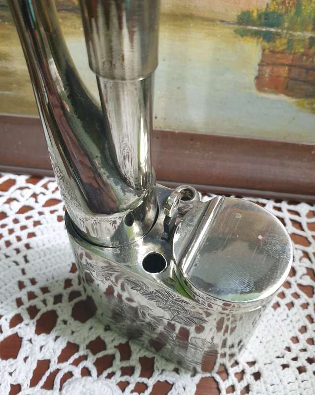 A Chinese white metal opium pipe | incomplete | 02 |