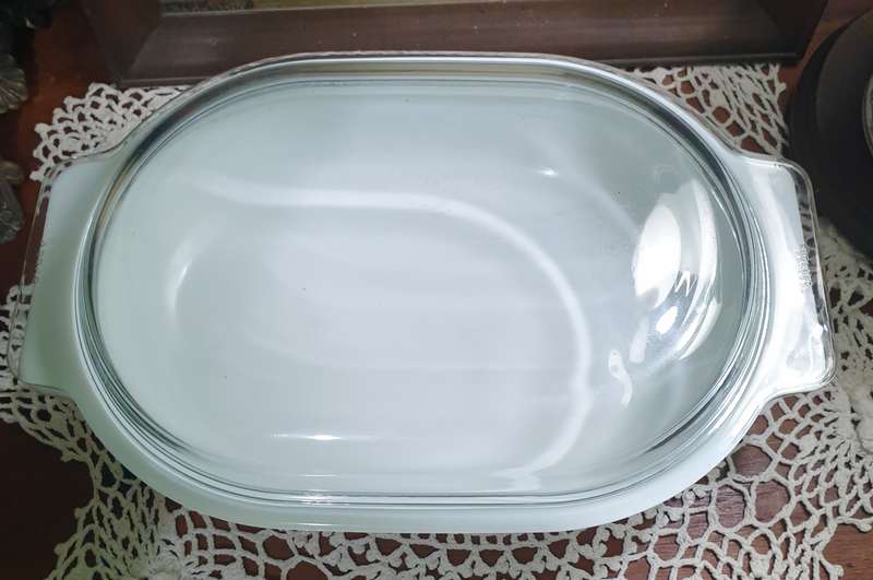 Vintage Pyrex England Oval BOWL with LID