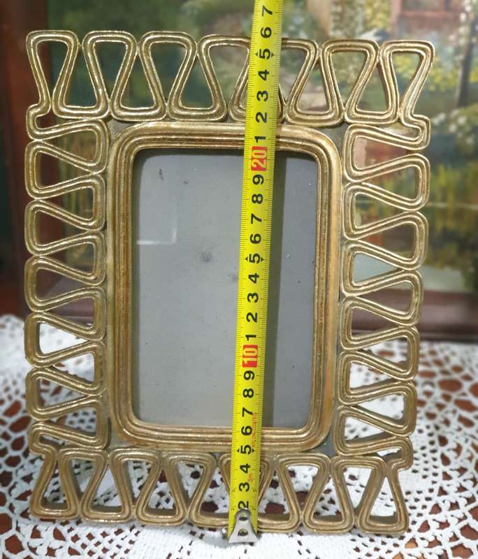 PHOTO FRAME FOR YOUR COLLECTION