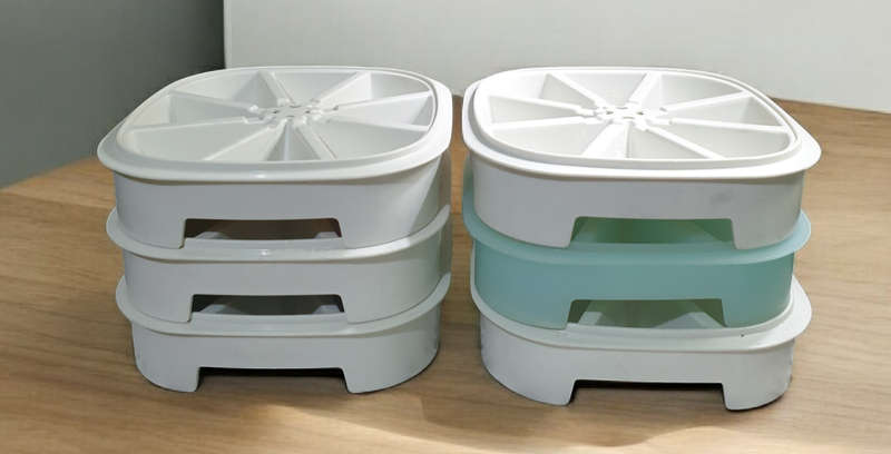 VINTAGE TUPPERWARE | ICE TRAYS |