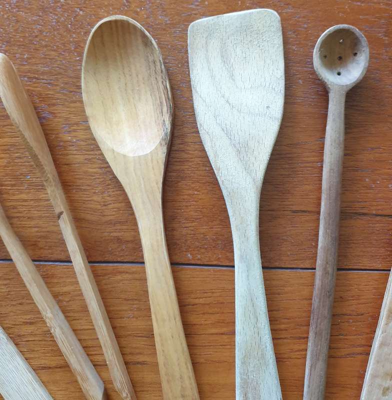 WOODEN UTENSILS FOR YOUR KITCHEN | JOB LOT |