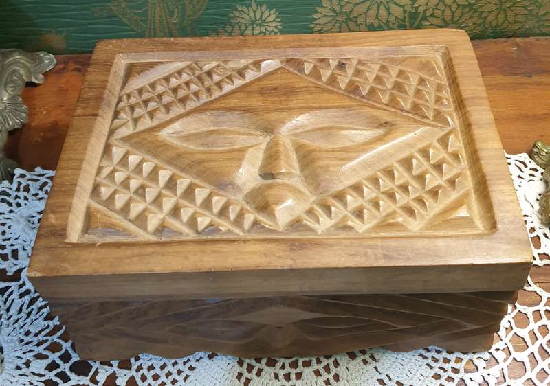 HEAVY WOODEN STORAGE JEWELRY BOX