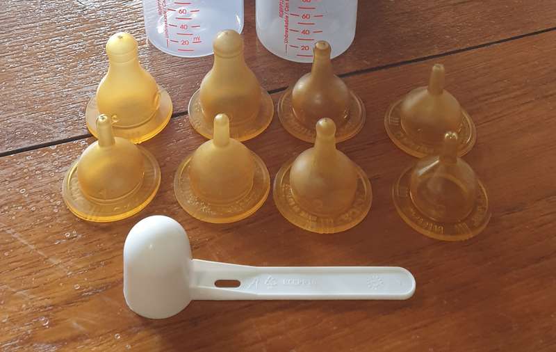 Royal Canin: puppy milk bottles  | 03|