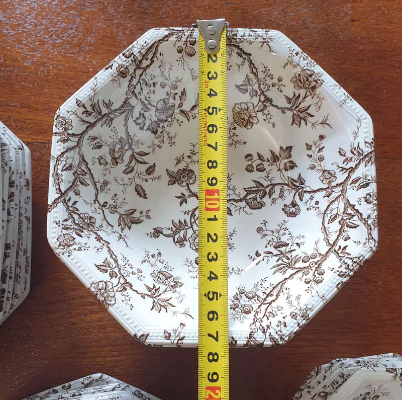 Vintage Johnson Brothers Hyde park octagonal , ironstone made in England 1980s