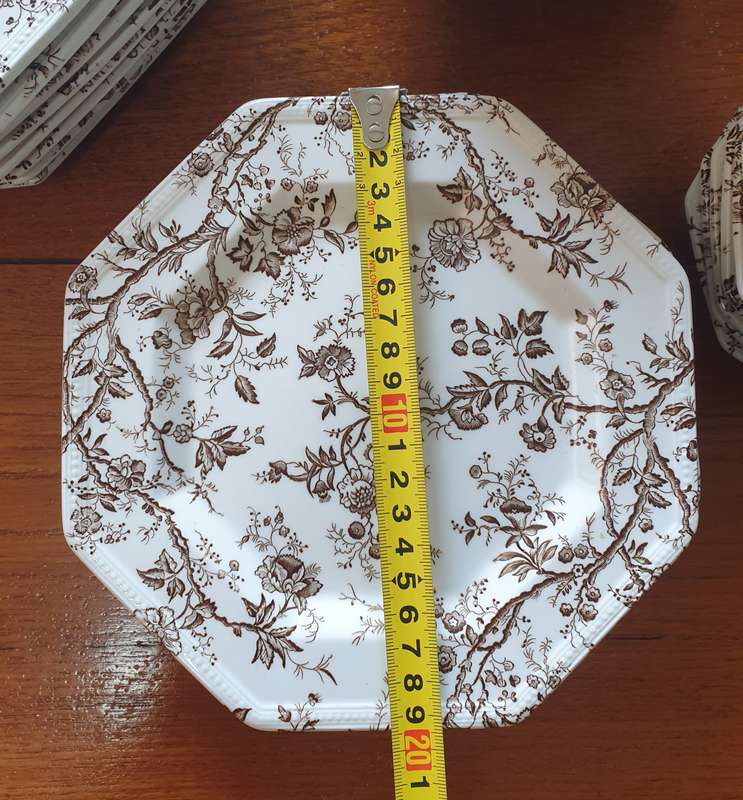Vintage Johnson Brothers Hyde park octagonal , ironstone made in England 1980s