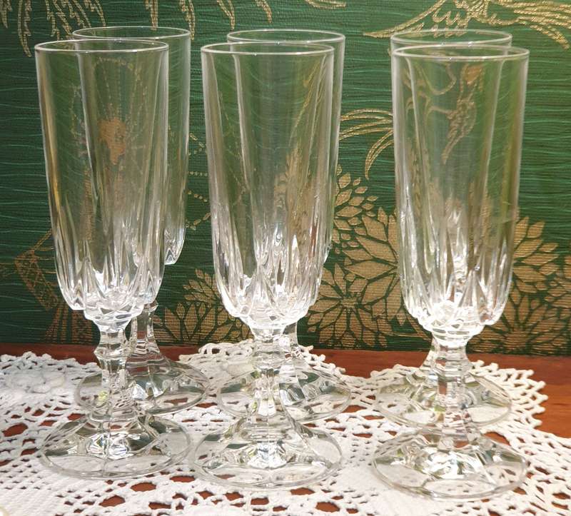 Set of six Vintage  Crystal Champagne Flutes