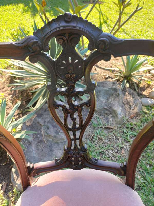 Victorian Carved Rosewood Parlor Accent Slipper Chair