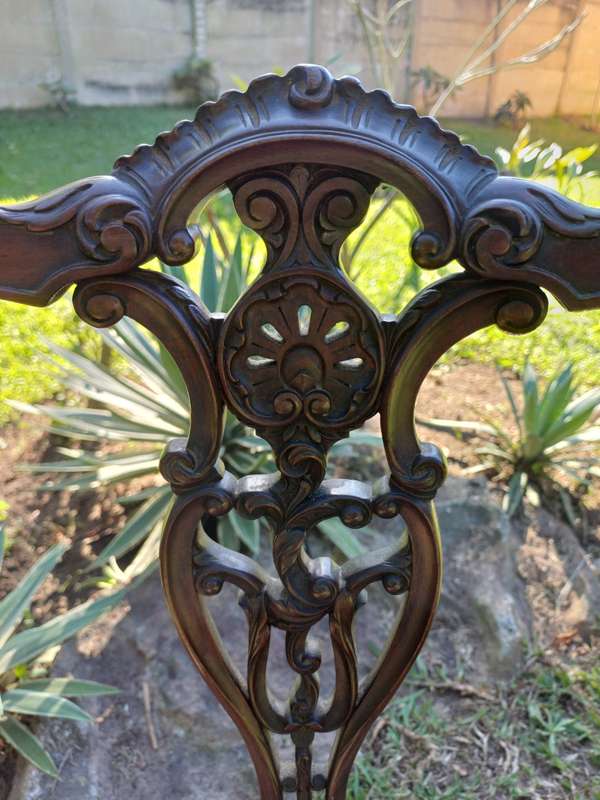 Victorian Carved Rosewood Parlor Accent Slipper Chair