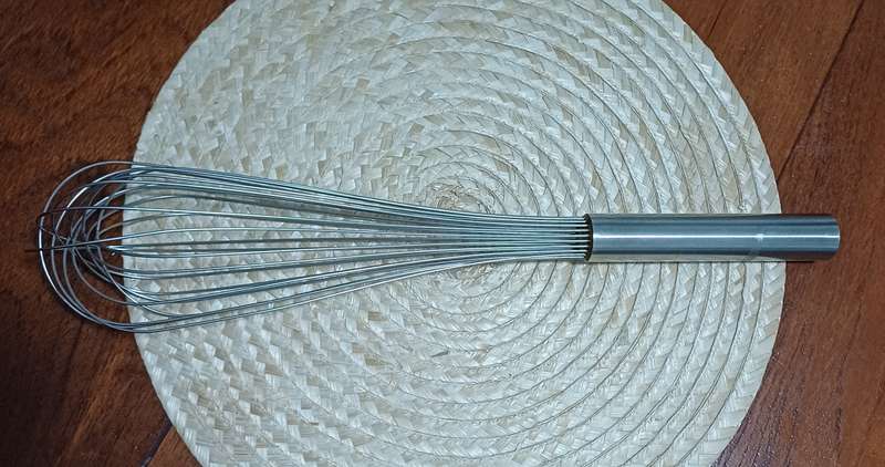 VERY LARGE WHISK FOR YOUR KITCHEN