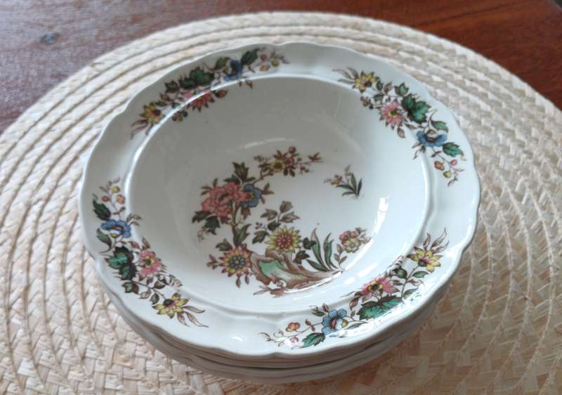 Lorraine by Grindley | 5 Small Bowls |
