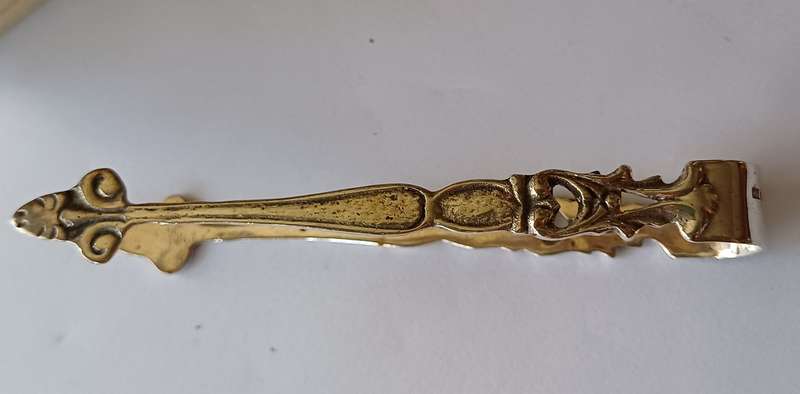 Sugar-tongs | Silver | 14 grams of Silver |