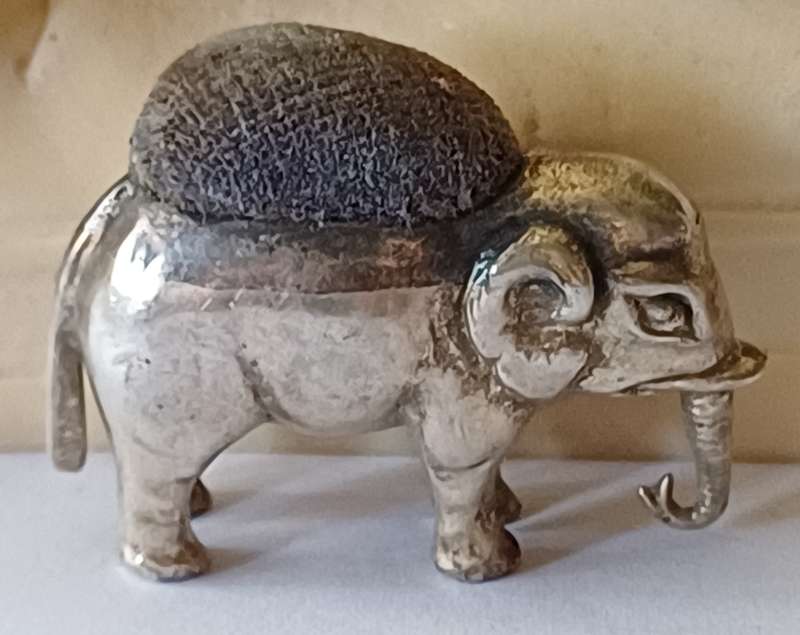 Miniature Novelty Silver Elephant Pin Cushion.