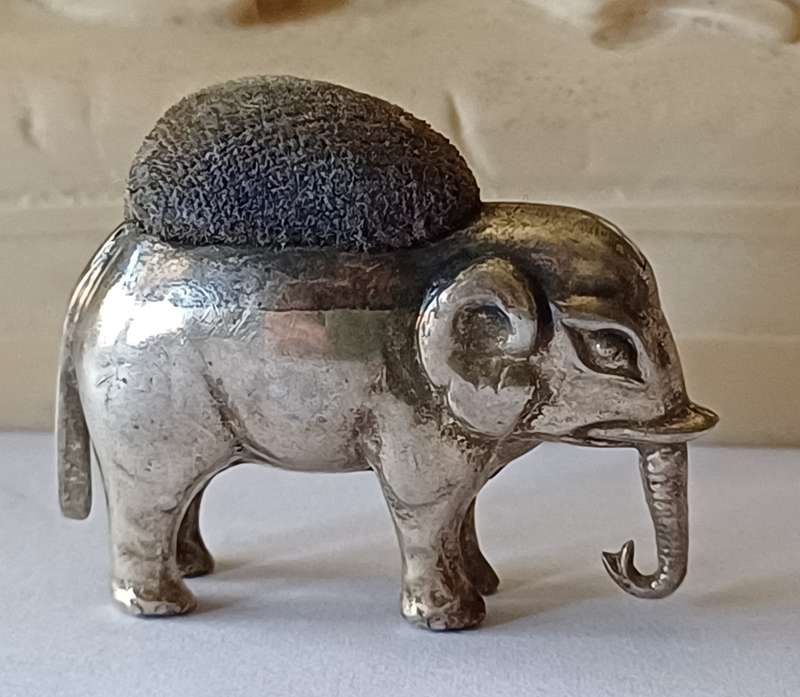 Miniature Novelty Silver Elephant Pin Cushion.