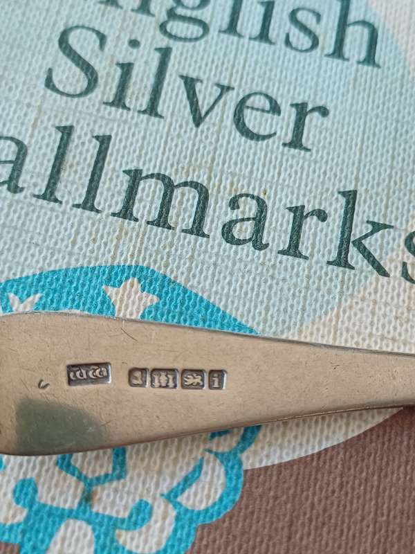Antique Sterling Silver Spoon  Hallmarked 1825  Exeter  13.89g