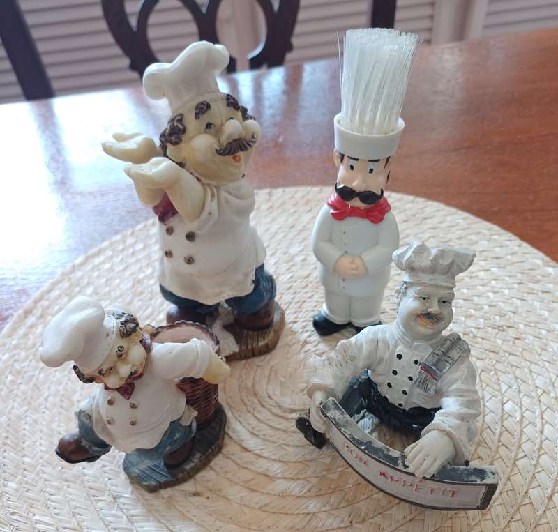 MR PRICE KITCHEN DECOR