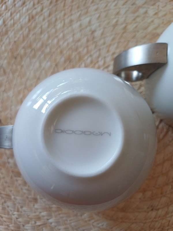 SET OF WHITE COFFEE MAGPPIE MUGS