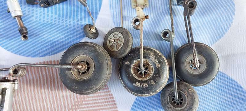 Collection of radio Controlled aircraft engins and accessories