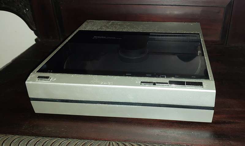 WOW ....ONLY ONE IN SOUTH AFRICA ....Techniks SL 10 Turntable