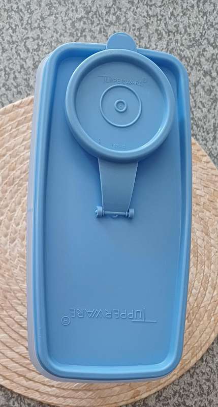 Tupperware Container | Like NEW |