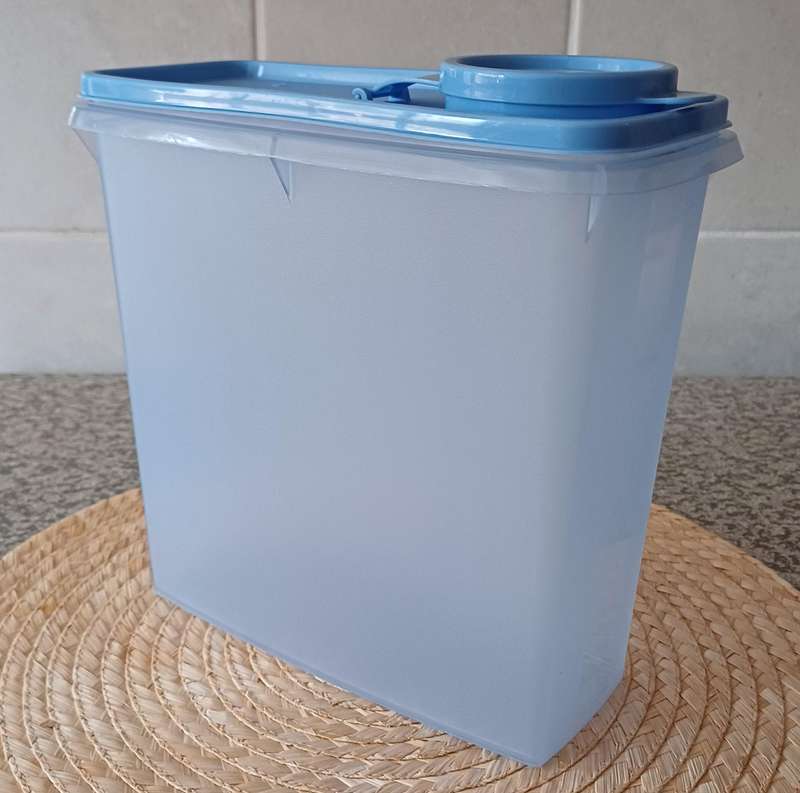 Tupperware Container | Like NEW |