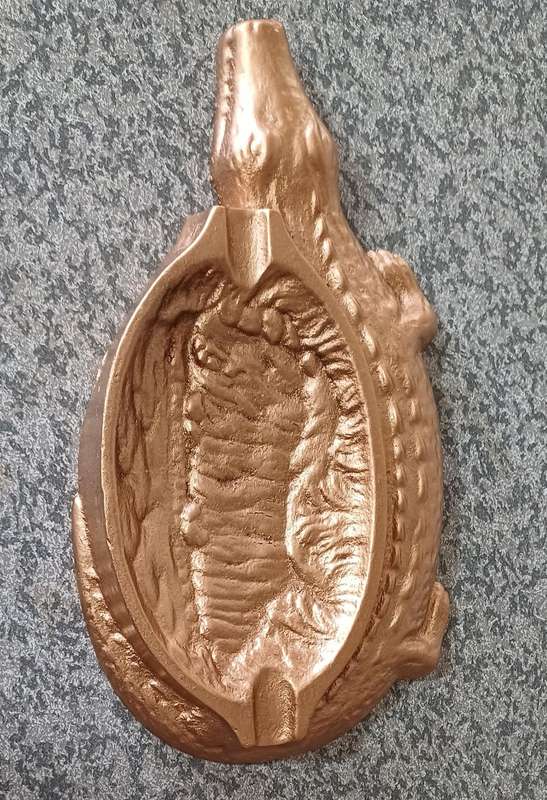 Vintage Cast Iron Crocodile Ashtray  Victoria Falls Souvenir | Heavy Copper-Coloured Collectible