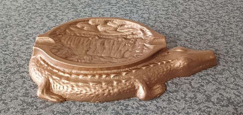 Vintage Cast Iron Crocodile Ashtray  Victoria Falls Souvenir | Heavy Copper-Coloured Collectible