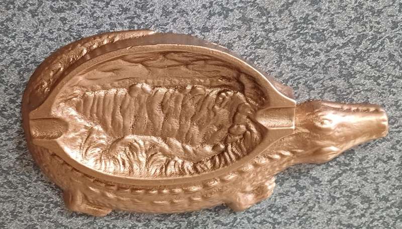 Vintage Cast Iron Crocodile Ashtray  Victoria Falls Souvenir | Heavy Copper-Coloured Collectible